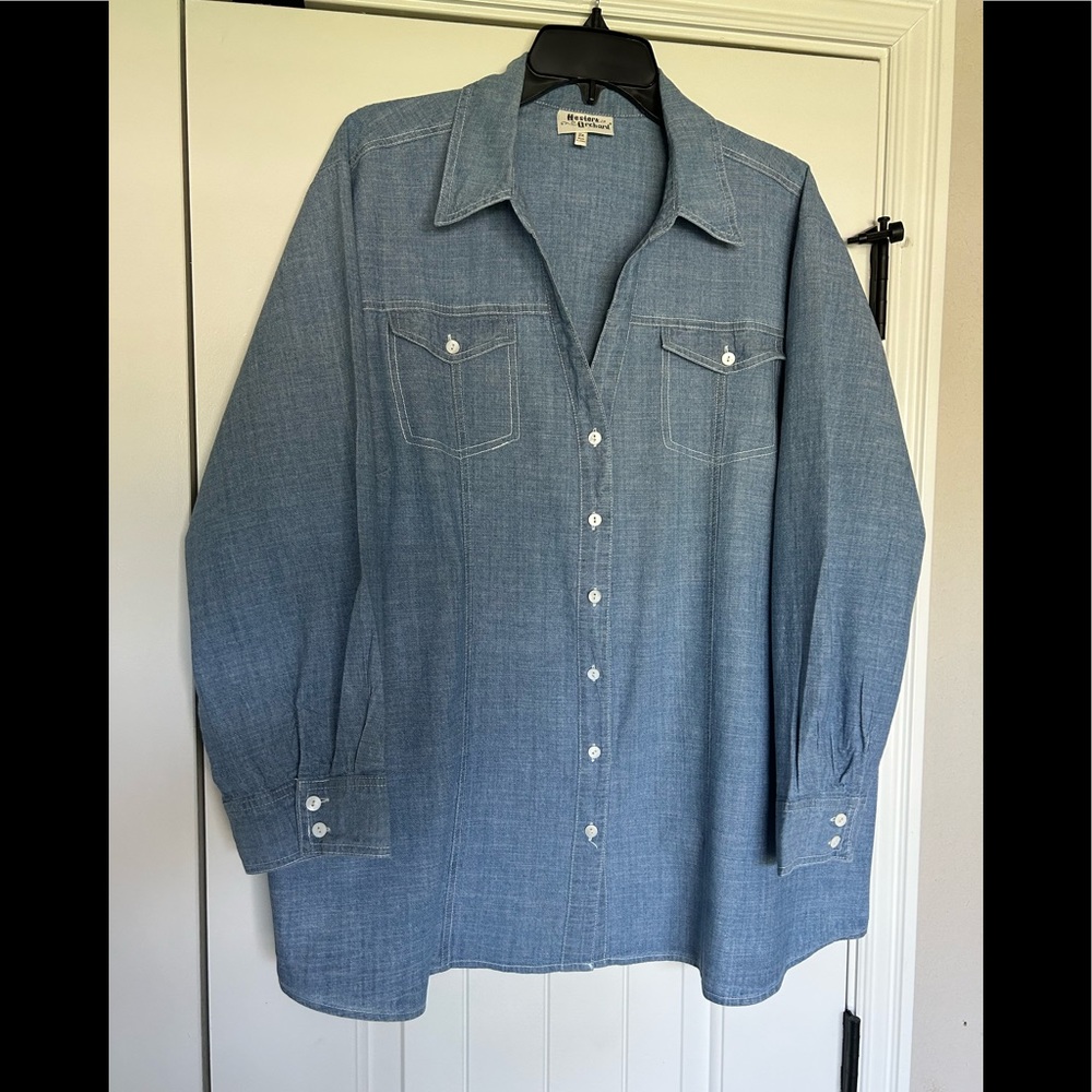 Hester & Orchard Chambray Top